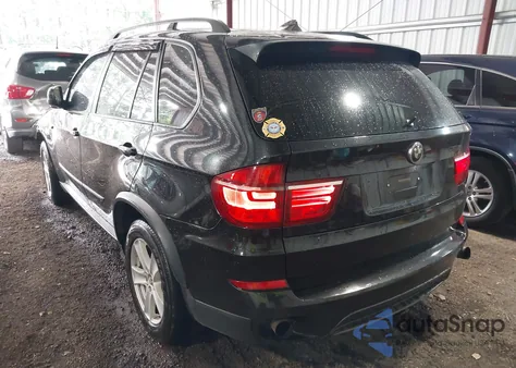 2011 BMW X5 xDrive35D из США, поврежденный, VIN 5UXZW0C54BL369201